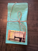 Load image into Gallery viewer, Handmade Quilted & Reversible Cotton Placemats