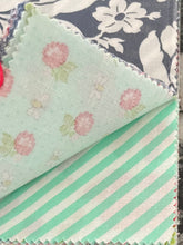 Load image into Gallery viewer, Layer Cakes