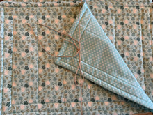 Load image into Gallery viewer, Handmade Quilted & Reversible Cotton Placemats
