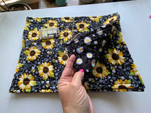 Load image into Gallery viewer, Handmade Quilted & Reversible Cotton Placemats