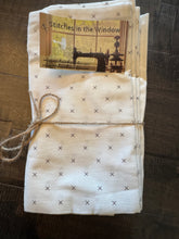 Load image into Gallery viewer, Handmade Quilted &amp; Reversible Cotton Placemats
