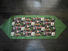 Load image into Gallery viewer, Table Runners, Handmade 14.5”w x 42”l
