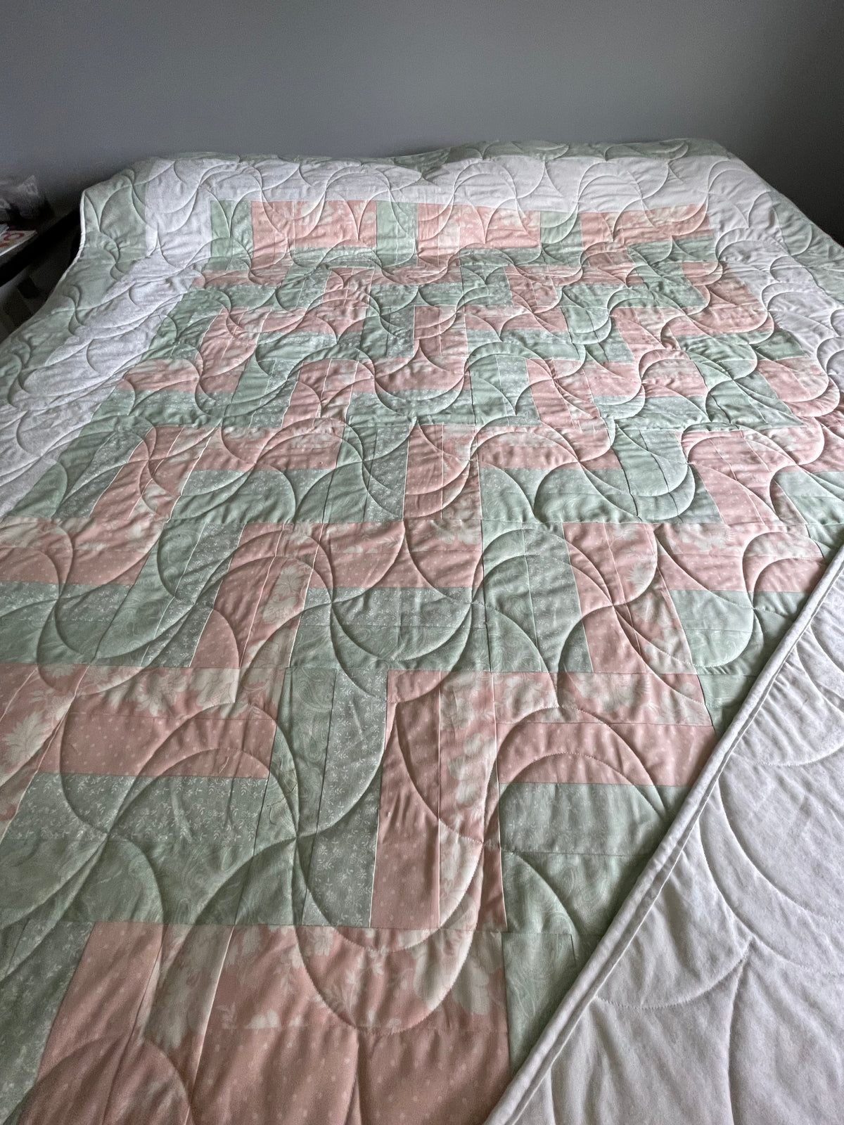 Amish Style Quilt, 71.5”w x 90”l, Pale Green and Pink